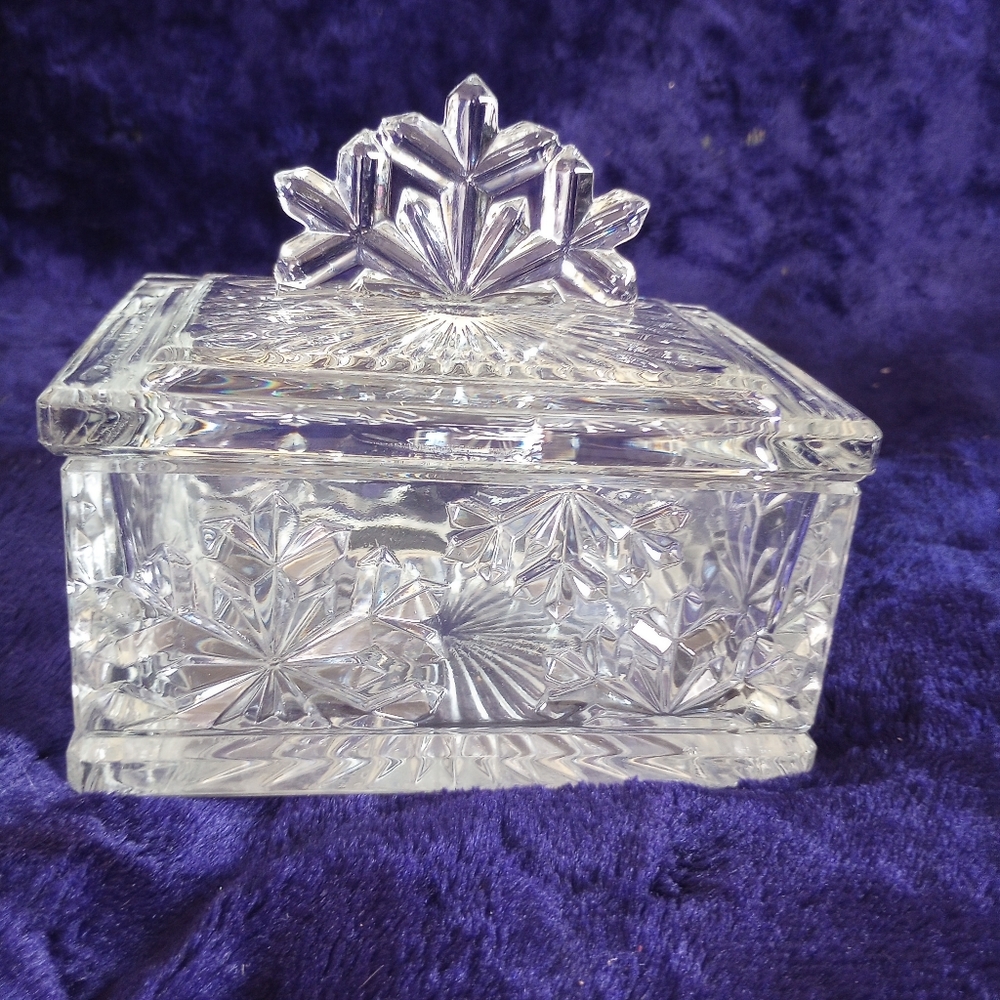 Crystal Snowflake 6 x 4" Candy Dishes